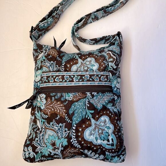 Vera Bradley crossbody - Picture 2 of 7